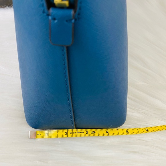 Michael Kors Cindy Large Dome Satchel - Picture 13 of 13